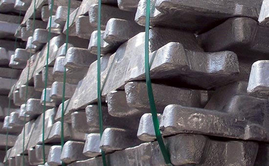 توسعه آلومینیوم نیازمند سرمایه‌گذاری خارجی است