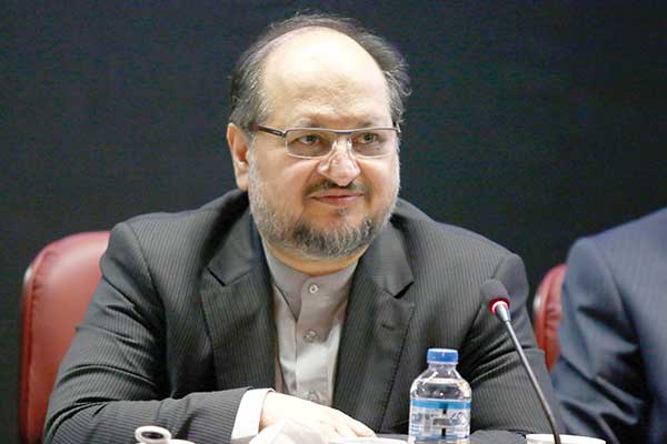 لکوموتیو صنعت و معدن نباید متوقف بماند