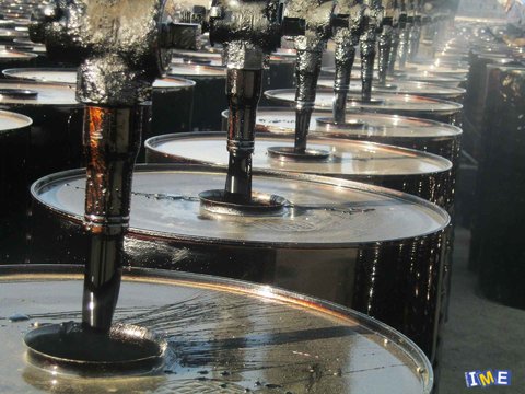 صادرات بیش از ۲۱ هزار تن انواع قیر از تالار نقره ای صادرات بیش از ۲۱ هزار تن انواع قیر از تالار نقره ای