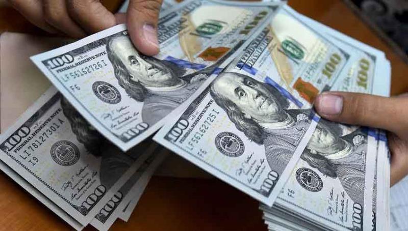 دلار ۴۲۰۰ تومانی؛ تباهی یا نجات؟!