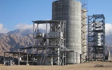 بازدید و تجلیل از اقدامات شرکت سیمان هرمزگان در عمل به مسئولیتهای اجتماعی بازدید و تجلیل از اقدامات شرکت سیمان هرمزگان در عمل به مسئولیتهای اجتماعی