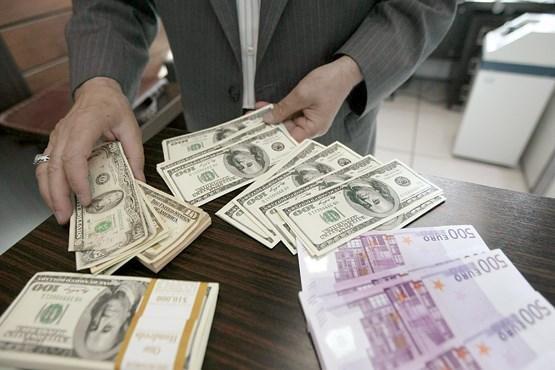 برخی سایت ها نرخ ارز و دلار را به دروغ می گفتند