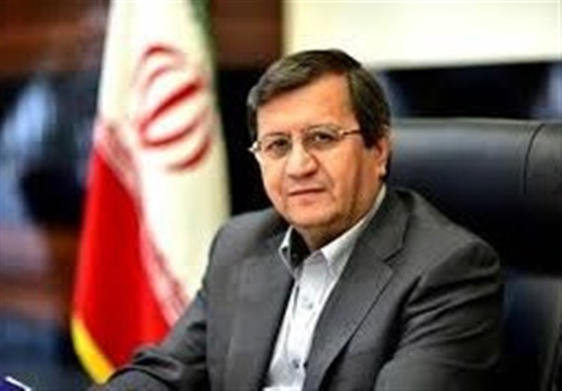 پاسخ اینستاگرامی همتی به یک سوال: آیا بانک مرکزی از اصلاح نظام بانکی غافل است؟