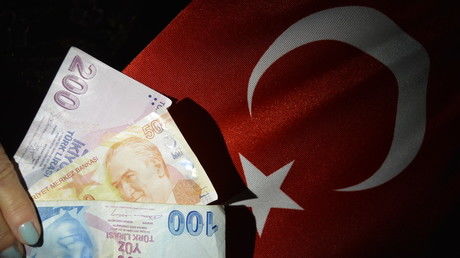 دور باطل تغییر ارزش لیر