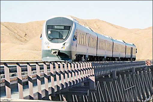 بازدید معاون ناوگان راه‌آهن از شرکت احیا صنعت