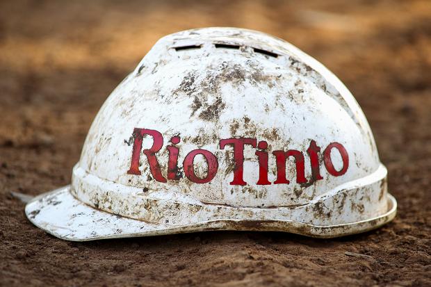 اسملتر آلومینیوم شرکت ریوتینتو Riotinto در ایسلند به دلیل عدم دسترسی به مواد اولیه بخشی از تولید خود را تعلیق نمود اسملتر آلومینیوم شرکت ریوتینتو Riotinto در ایسلند به دلیل عدم دسترسی به مواد اولیه بخشی از تولید خود را تعلیق نمود