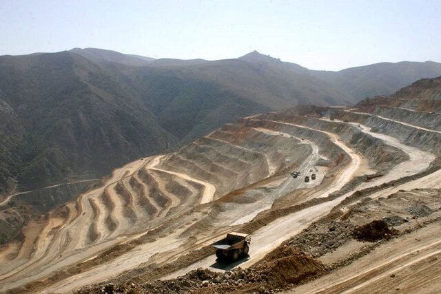 بگو مگوی سازمان محیط زیست با ایمیدور در معدن آلبلاغ اسفراین بر سر چیست؟