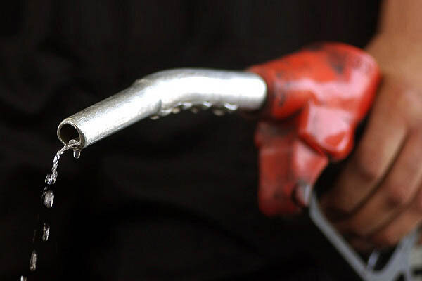 صادرات بنزین سوپر عامل کمبود عرضه در جایگاههای سوخت نیست