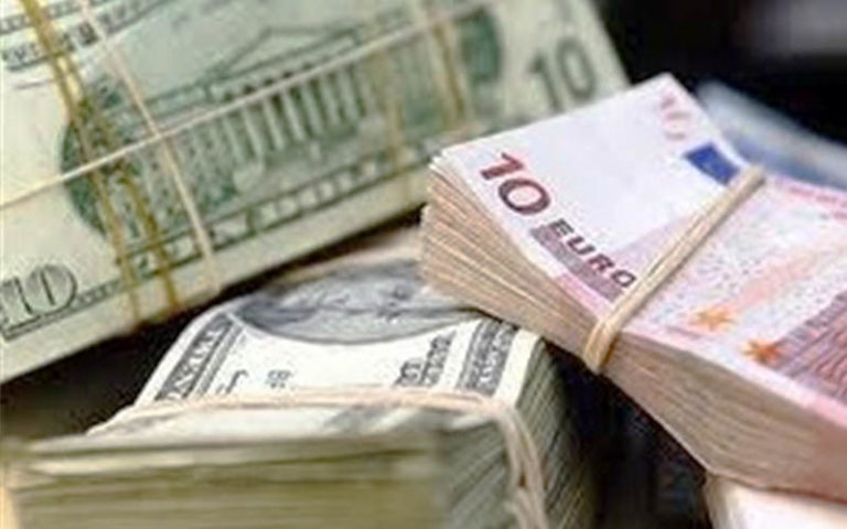 محدودیت خرید ارز مسافرتی برداشته شد