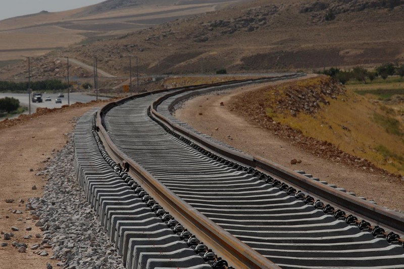ظرفیت حمل بار در شبکه ریلی به ۵ میلیون تن افزایش می یابد