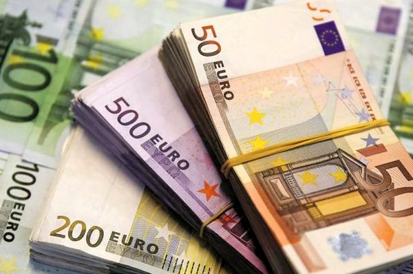 آخرین قیمت دلار پیش از تعطیلات / نرخ ارز امروز ۹۹/۱/۱۳