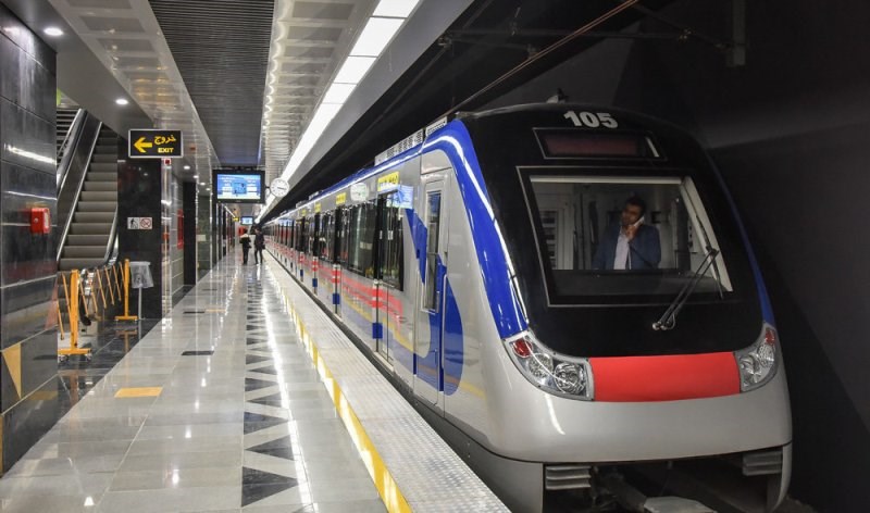مترو تهران ۲۰۰ آسانسور کم دارد