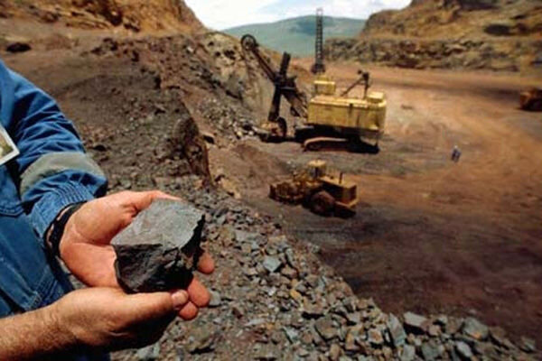 بخش اکتشاف معادن زنجان رو به تعطیلی است