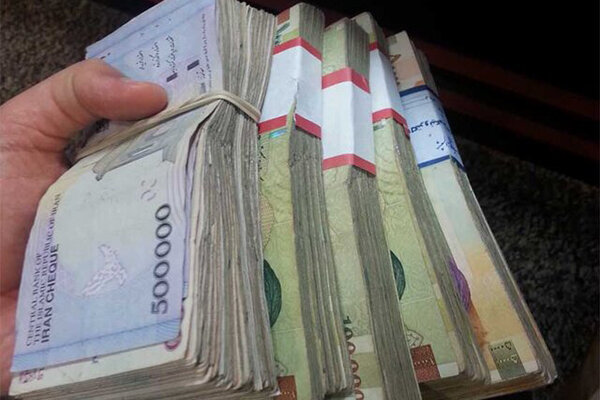 هر ساعت 68 میلیارد تومان به حجم نقدینگی افزوده می‌شود