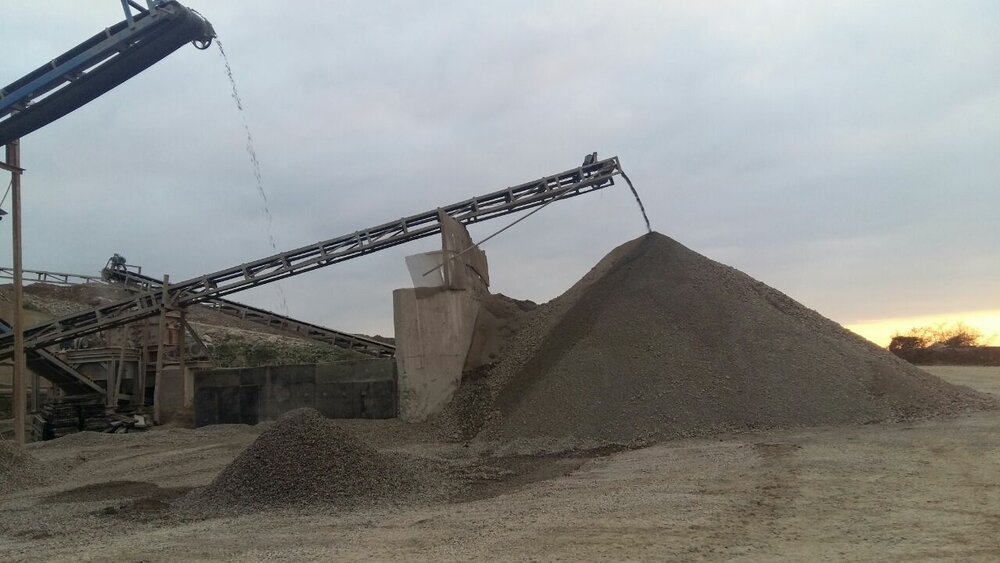بازار سیاه شن و ماسه در مازندران/ هر تن ۱۰۰ هزار تومان ناقابل