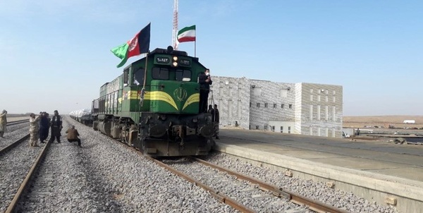 اتصال خط آهن خواف - هرات گامی ارزنده در مسیر استحکام بیشتر پیوندها و همکاریهای ایران و افغانستان است اتصال خط آهن خواف - هرات گامی ارزنده در مسیر استحکام بیشتر پیوندها و همکاریهای ایران و افغانستان است
