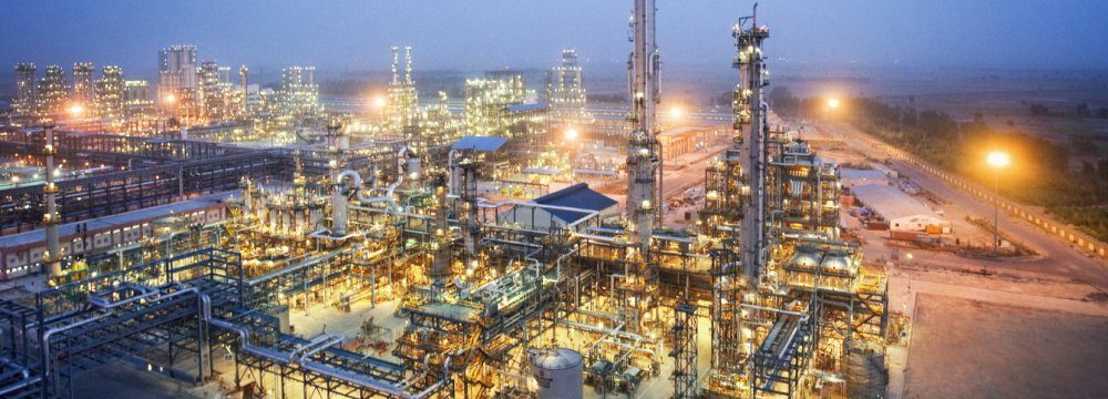 Majlis Support for New Petrochemical Investments
