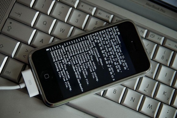 Google Releases iPhone Hacking Tool