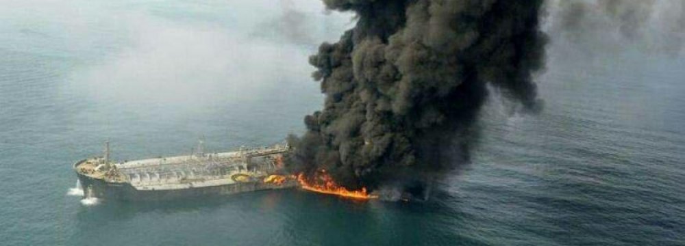 Iranian, Norwegian Insurers to Compensate Oil Tanker Blaze