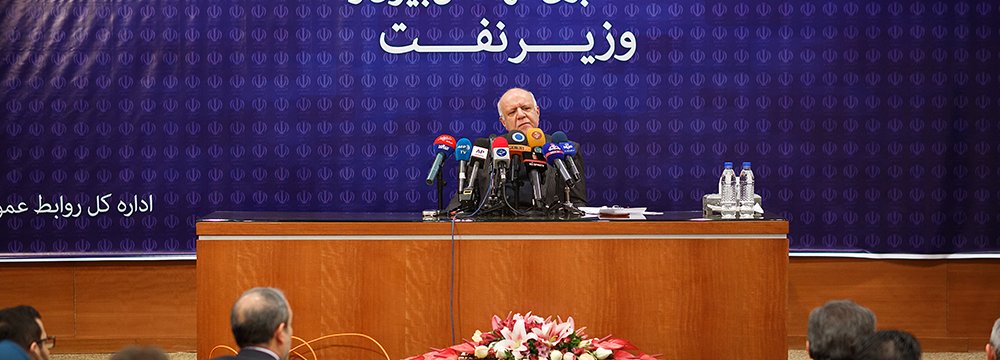 Zanganeh: Iran Oil Production, Exports Surge in 10 Months