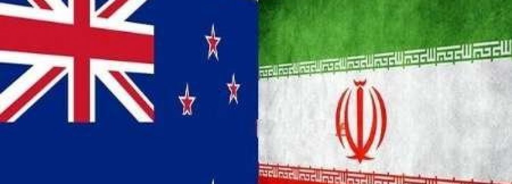 Iran, Australia stress expansion of banking ties