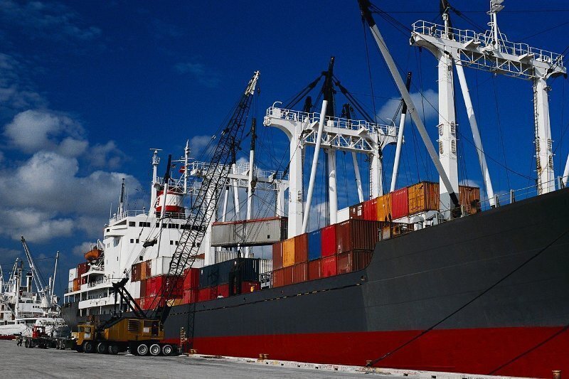Non-oil exports up 45% in weight