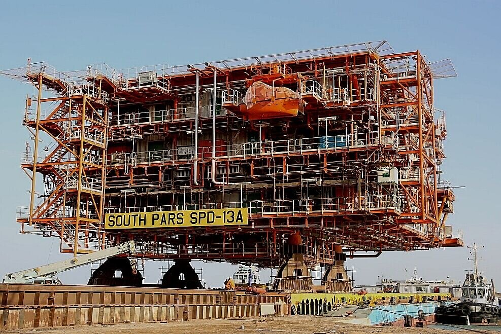 SP platforms 13A, 13C loaded at Bushehr yard