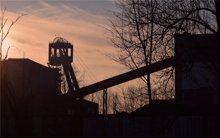 Poland to test 1,000 miners a day as virus grips coal region