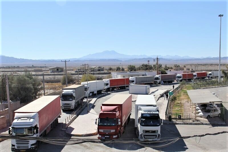 Iran, Iraq resume trade via Shalamcheh border
