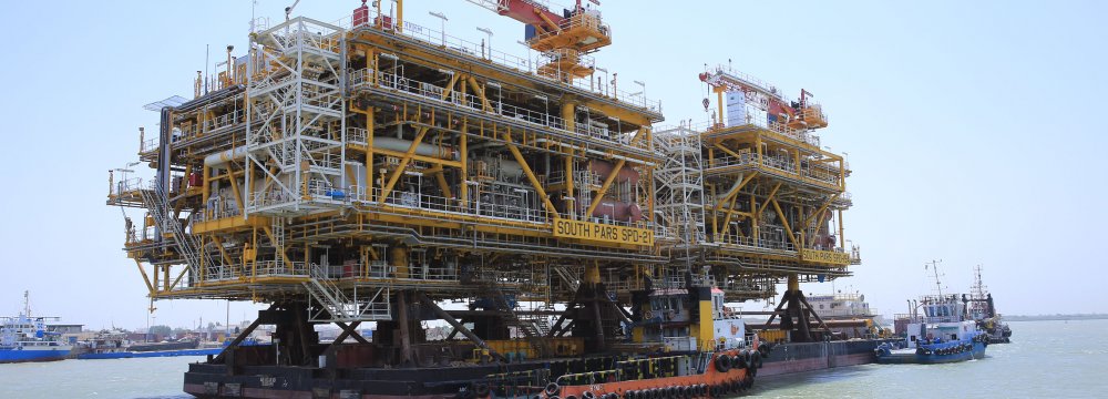 Hendijan oil field’s platform 8 installed on offshore spot