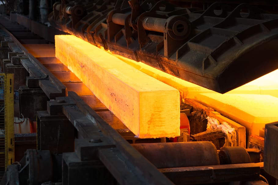 Iron ore price in full retreat as Chinese steel starts to pile up