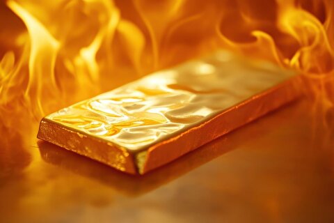 Gold price surpasses $4,000 for first time