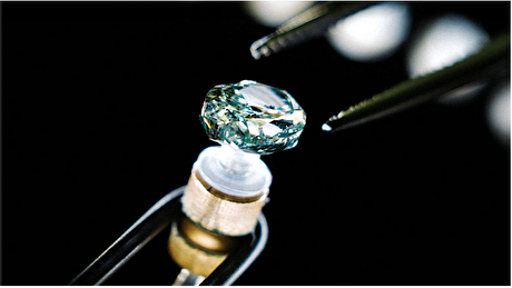 Angola challenges Botswana in high-stakes De Beers bid