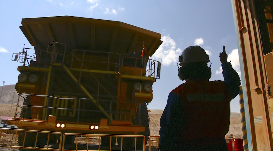 Codelco to trial Caterpillar’s power-on-the-move truck tech Codelco to trial Caterpillar’s power-on-the-move truck tech