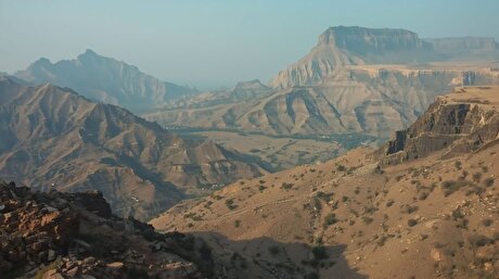 Indian court halts order redefining mineral-rich Aravalli hills