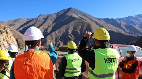 Royal Gold to acquire Sandstorm, Horizon in $3.7B deal