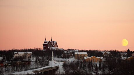 Wooden church sets off on slow Swedish road trip to escape mining subsidence
