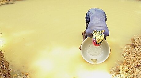 Cameroon sees mining revenue overtaking oil at $1.75 billion, minister says