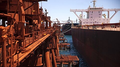 CMRG tells some steel mills to halt talks with Rio Tinto, sources say
