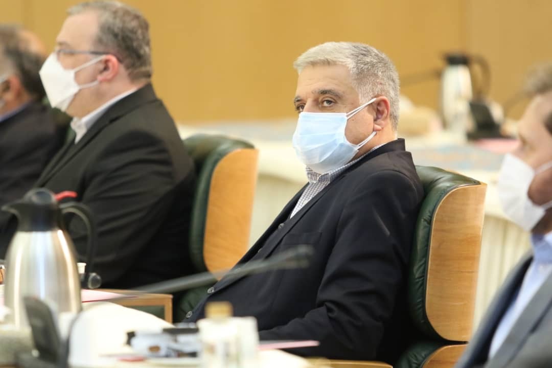 قدردانی از مدیرعامل بانک ملی ایران در حضور معاون اول رئیس جمهور