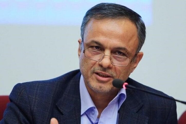 تقویت تولید داخل را در کنار تعادل بازار دنبال می‌کنیم