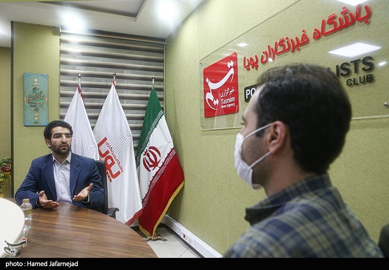 برای حل کسری بودجه باید &laquo;تصمیم سخت&raquo; گرفت /حقوق کارمند اول باید جراحی و شفاف، اگر نیاز بود زیاد شود