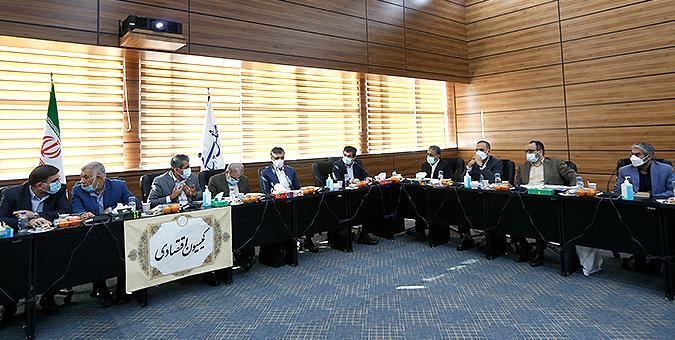 وضعیت عملکرد بانک&zwnj;های دولتی با حضور مدیران عامل بررسی شد/ اصلاح قانون بانک مرکزی با مشورت بانک&zwnj;ها انجام می&zwnj;شود
