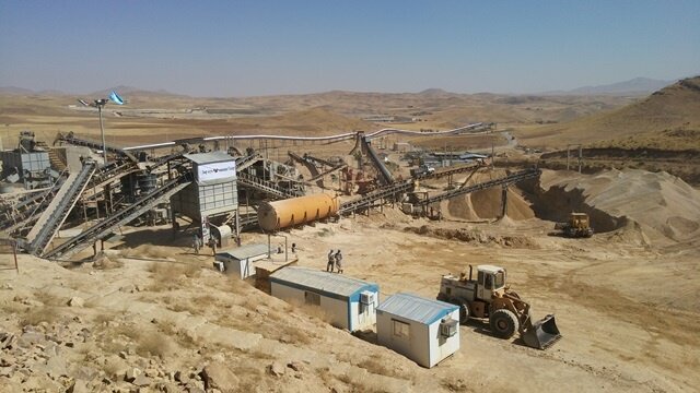 از احیای واحد‌های صنعتی و معدنی تا تولید ۵۰ درصد طلای کشور در کردستان