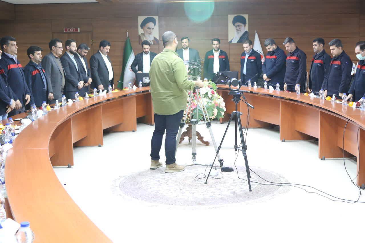 نادری مدیرعامل تاصیکو: تمرکز بر افزایش صادرات محصولات اکسین کنیم/ صادقیان مدیرعامل فولاد اکسین: فولاد اکسین و کارکنان آن را مثل خانواده خود می‌دانم