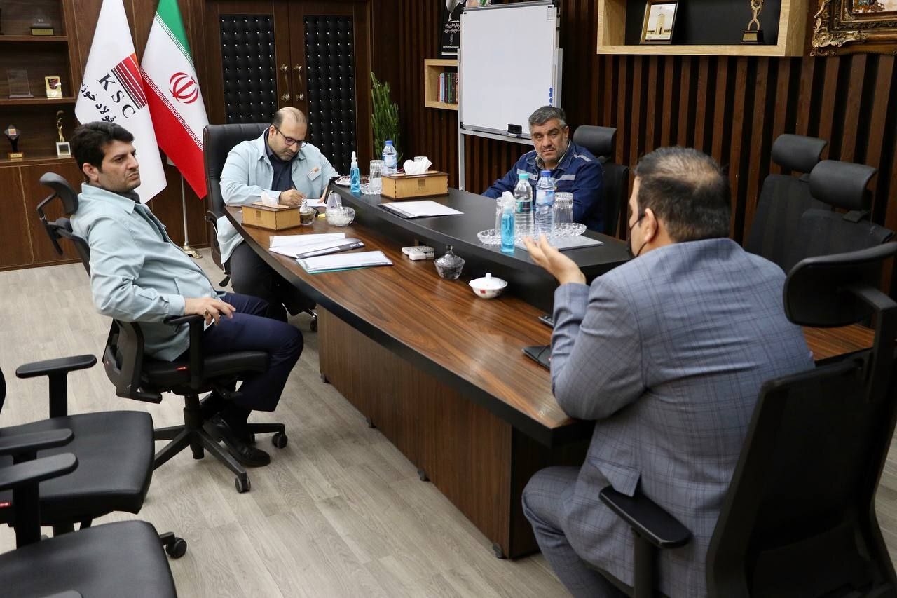 دیدار مدیرعامل با کارکنان شرکت فولاد خوزستان دیدار مدیرعامل با کارکنان شرکت فولاد خوزستان
