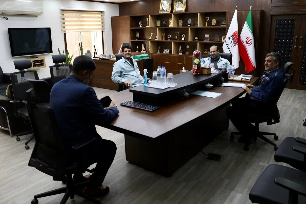 دیدار مدیرعامل با کارکنان شرکت فولاد خوزستان دیدار مدیرعامل با کارکنان شرکت فولاد خوزستان