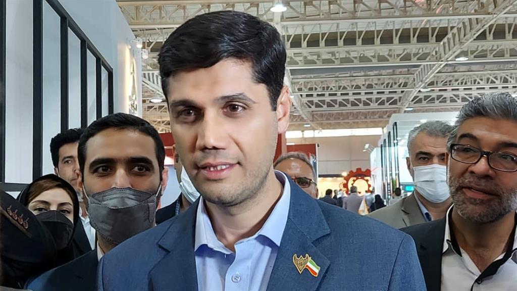 ذوب‌ آهن اصفهان مسیر تولید ریل را پرسرعت طی کرد