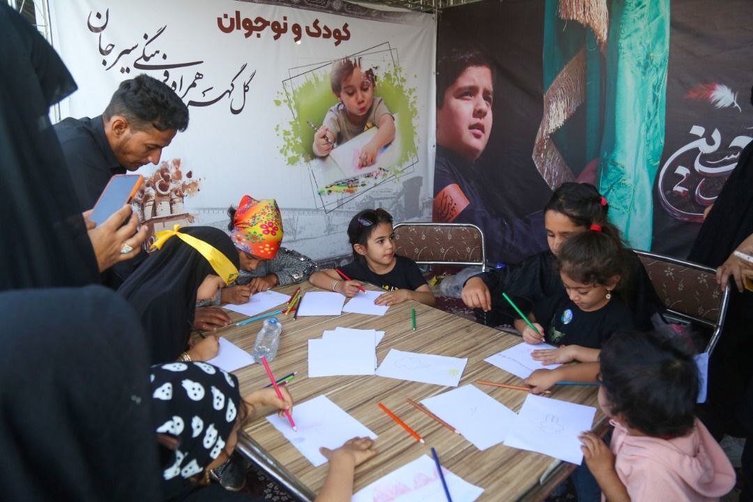 موکب گل&zwnj;گهر میزبان خیل عظیم عزاداران اربعین حسینی بود