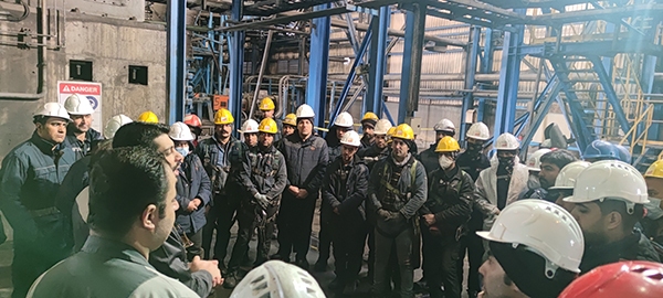 دیدار صمیمی مدیران سیمیدکو با کارکنان و کارگران کارخانه کنسانتره سازی